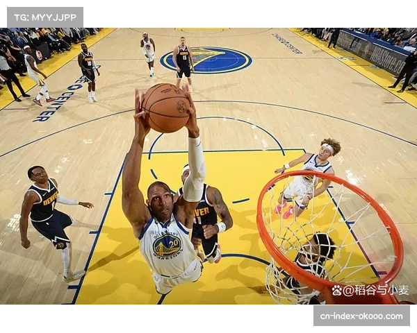 魔术卡特15分14篮板两双数据 内线球员在攻防两端提供稳定支持